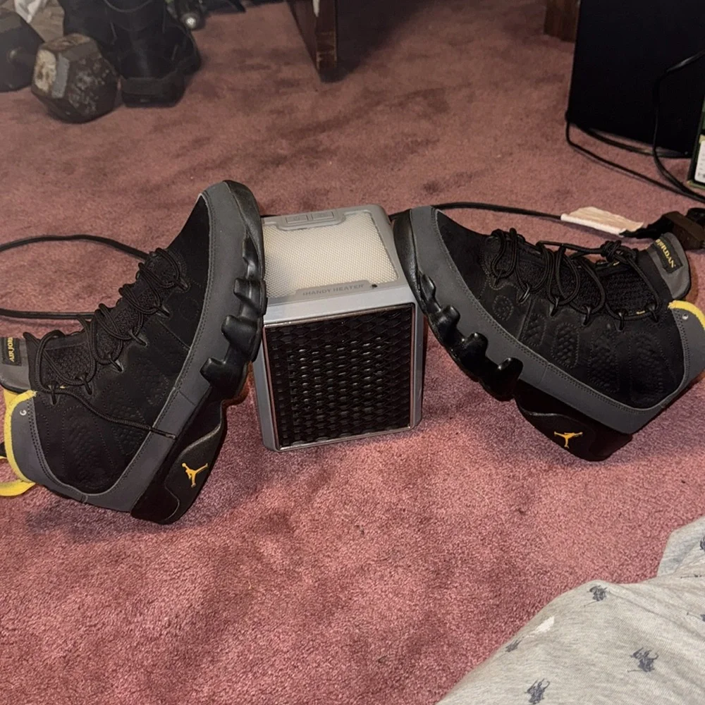 Used - Picture 4 of 6